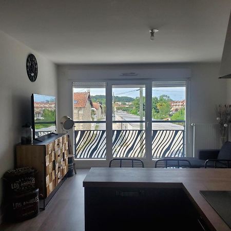Joli Appartement Proche Du Centre-Reseau Orange Pour Capter Saint-Fargeau-Ponthierry Zewnętrze zdjęcie